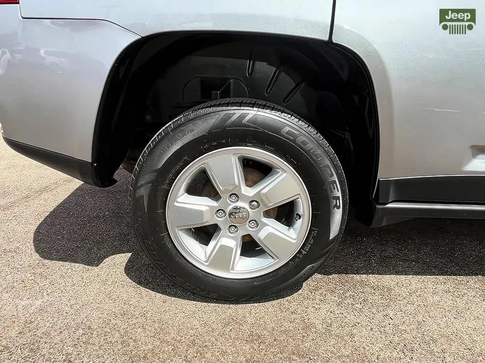 Used 2014 Jeep Compass Sport w/ Power Value Group FWD image 20