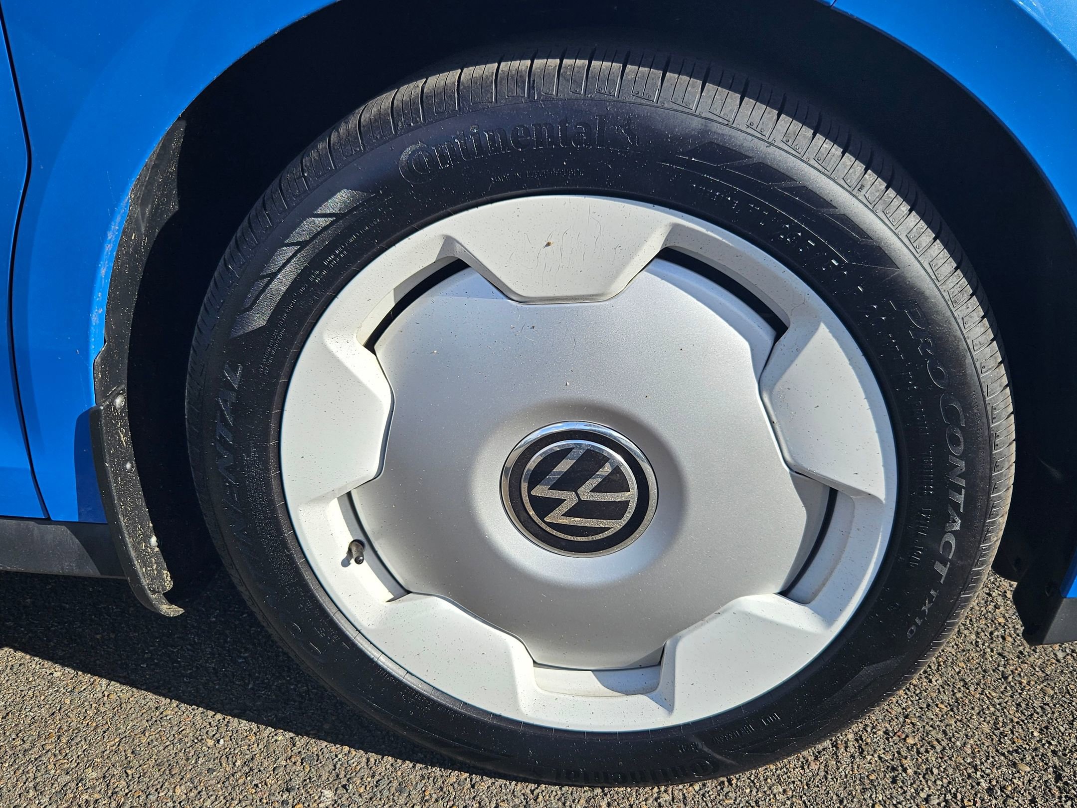 New 2025 Volkswagen ID. Buzz 1st Edition AWD/4WD image 33