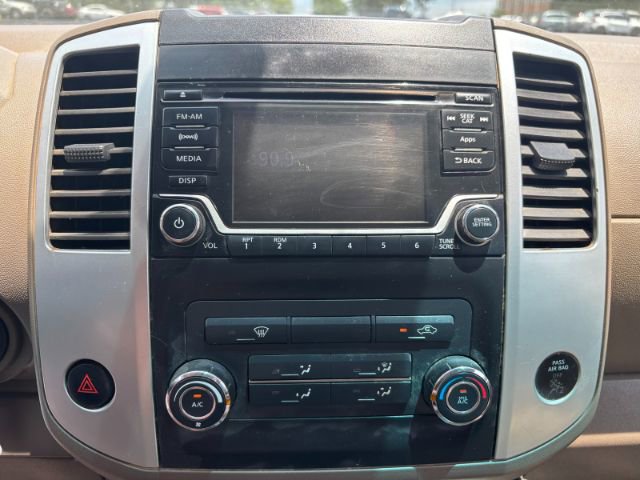Used 2015 Nissan Frontier SV image 18