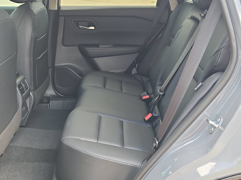 New 2027 Nissan Rogue Dark Armor FWD image 17