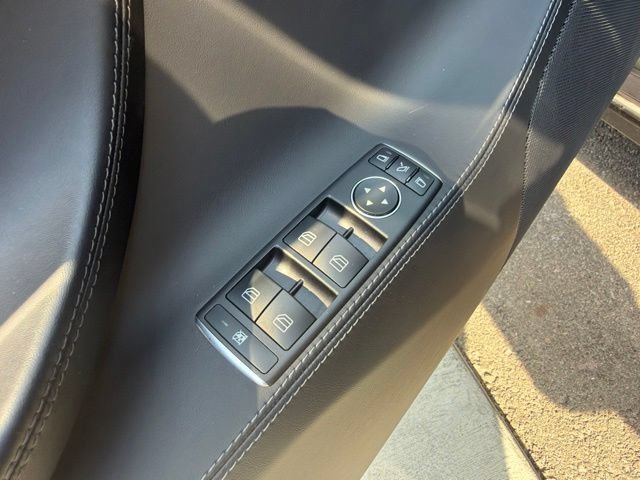 Used 2021 Tesla Model S Performance AWD/4WD image 22