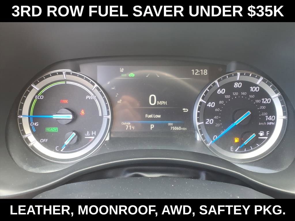 Used 2022 Toyota Highlander XLE AWD/4WD image 18