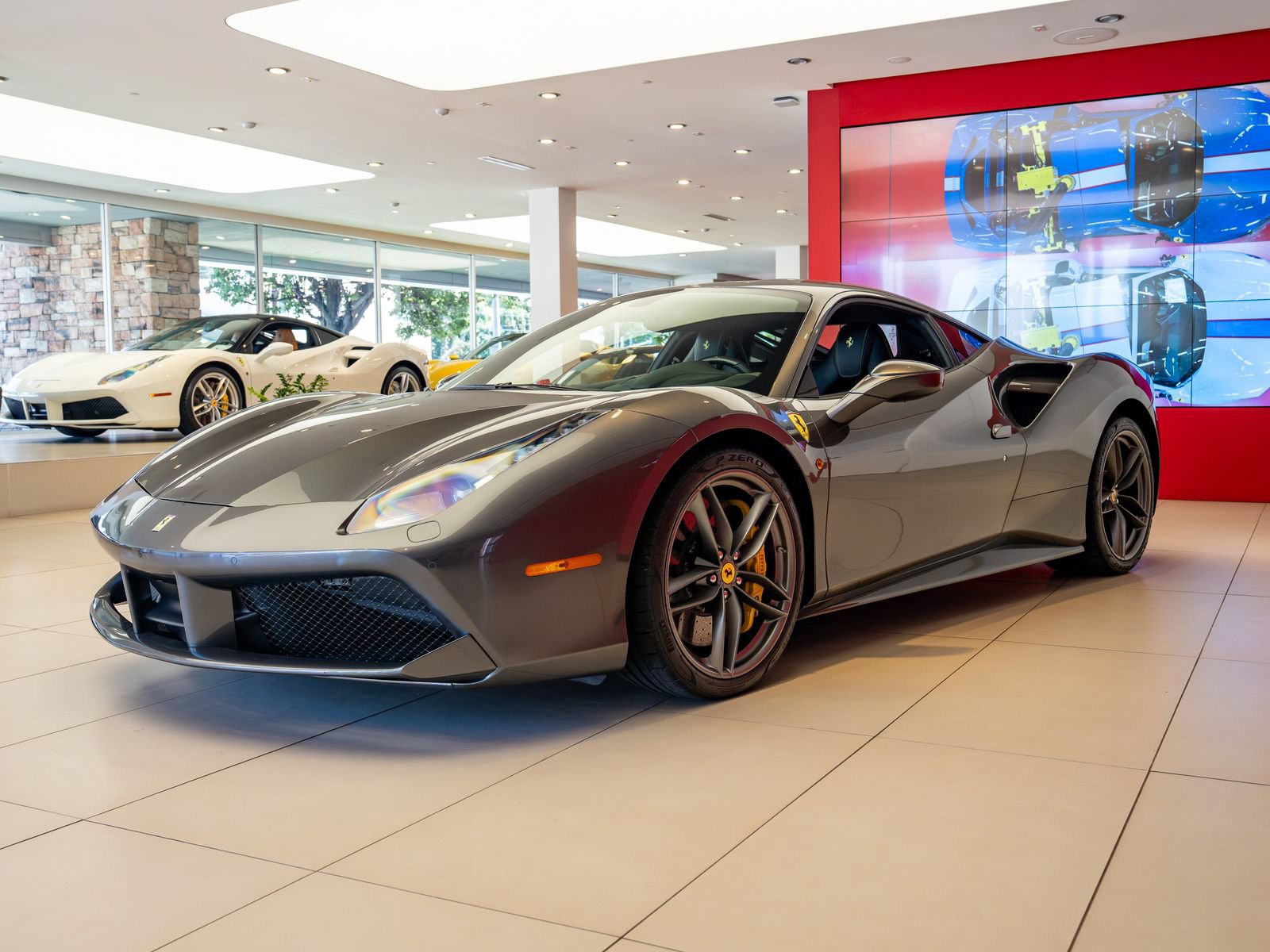 Certified 2017 Ferrari 488 GTB RWD image 4