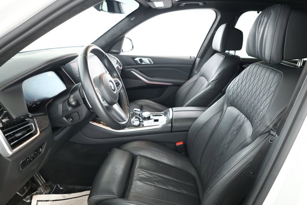 Used 2022 BMW X5 M50i w/ Executive Package image 19