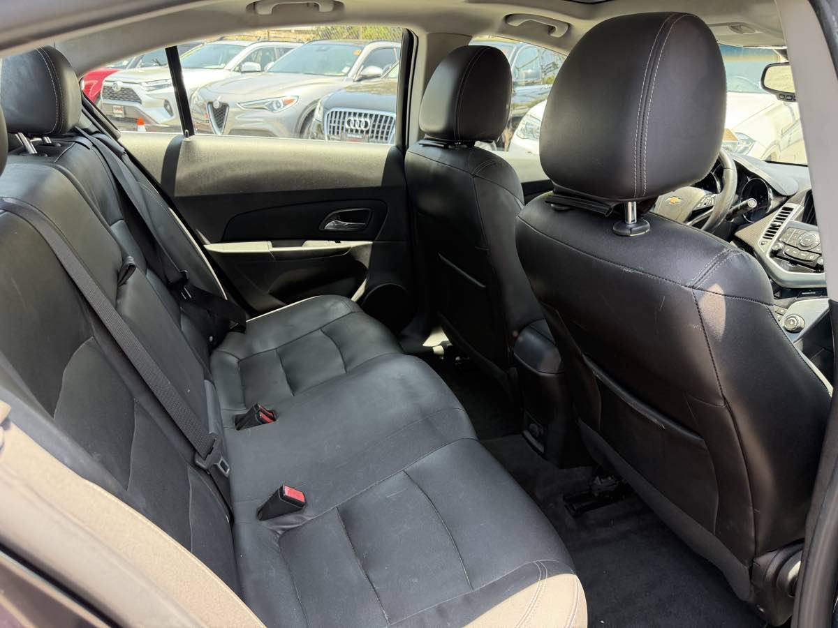 Used 2014 Chevrolet Cruze LTZ w/ RS Package FWD image 12