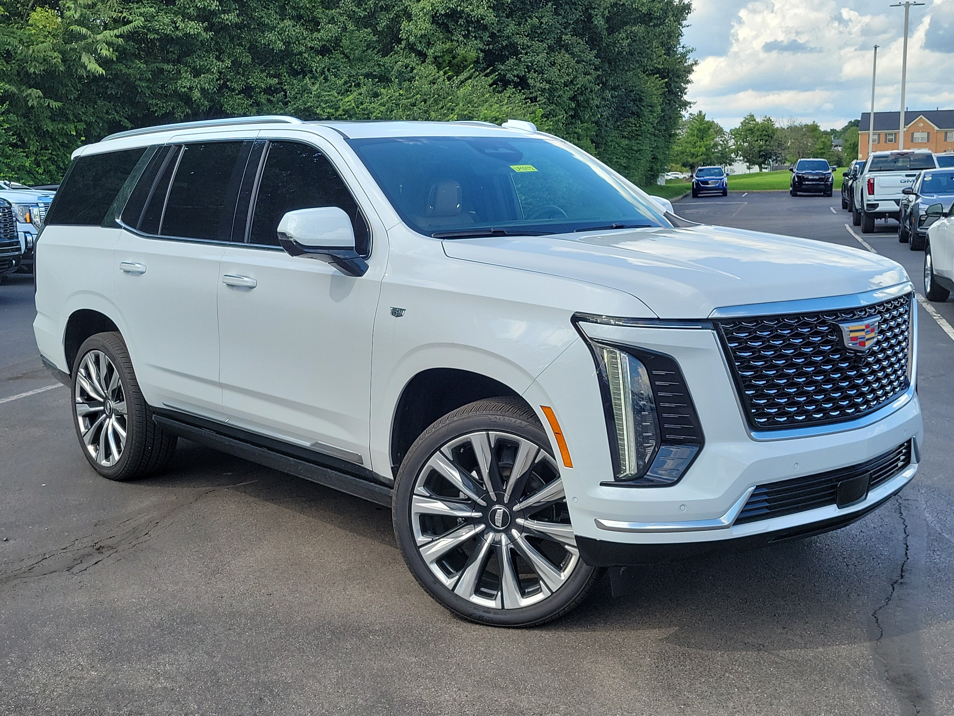 Used 2026 Cadillac Escalade Luxury w/ Touring Package AWD/4WD image 33