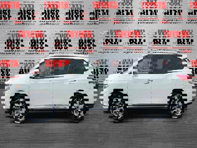 Used 2015 Nissan Pathfinder Platinum w/ Family Entertainment Package image 7