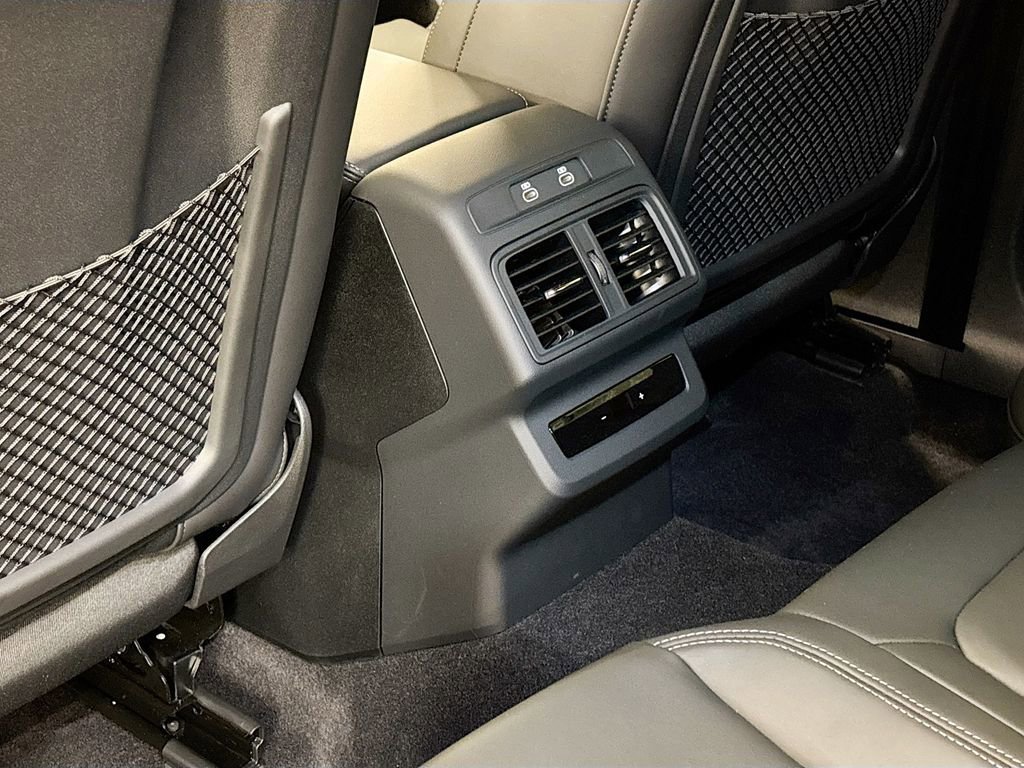 New 2026 Audi SQ5 Premium Plus image 17