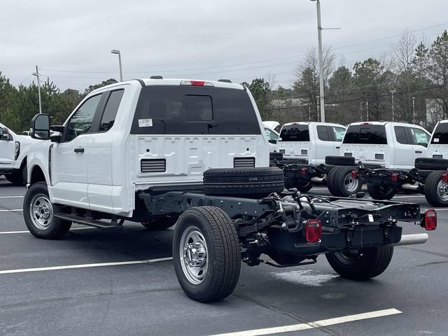 New 2026 Ford F350 XL w/ XL Chrome Package AWD/4WD image 4