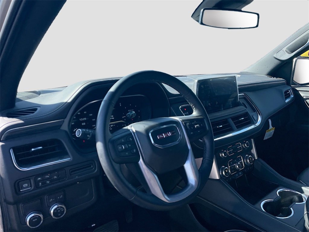 Used 2024 GMC Yukon XL SLT w/ SLT Luxury Package image 12