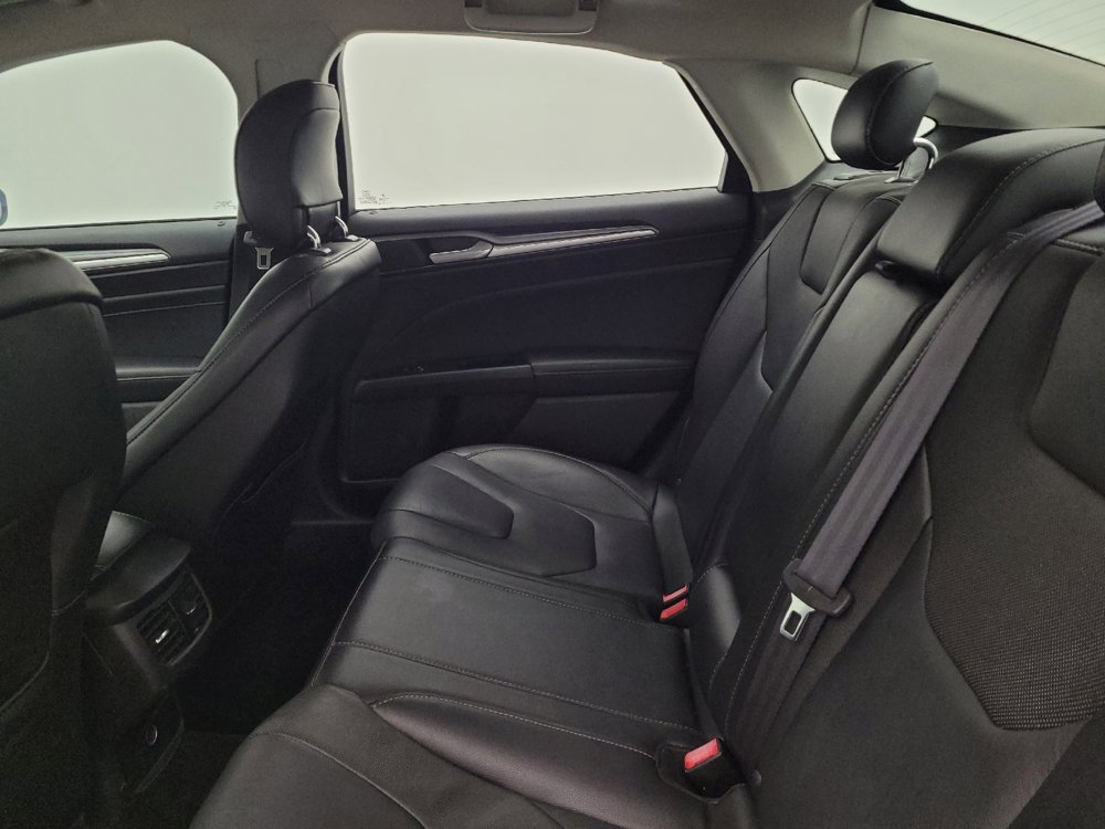 Used 2014 Ford Fusion Titanium FWD image 18