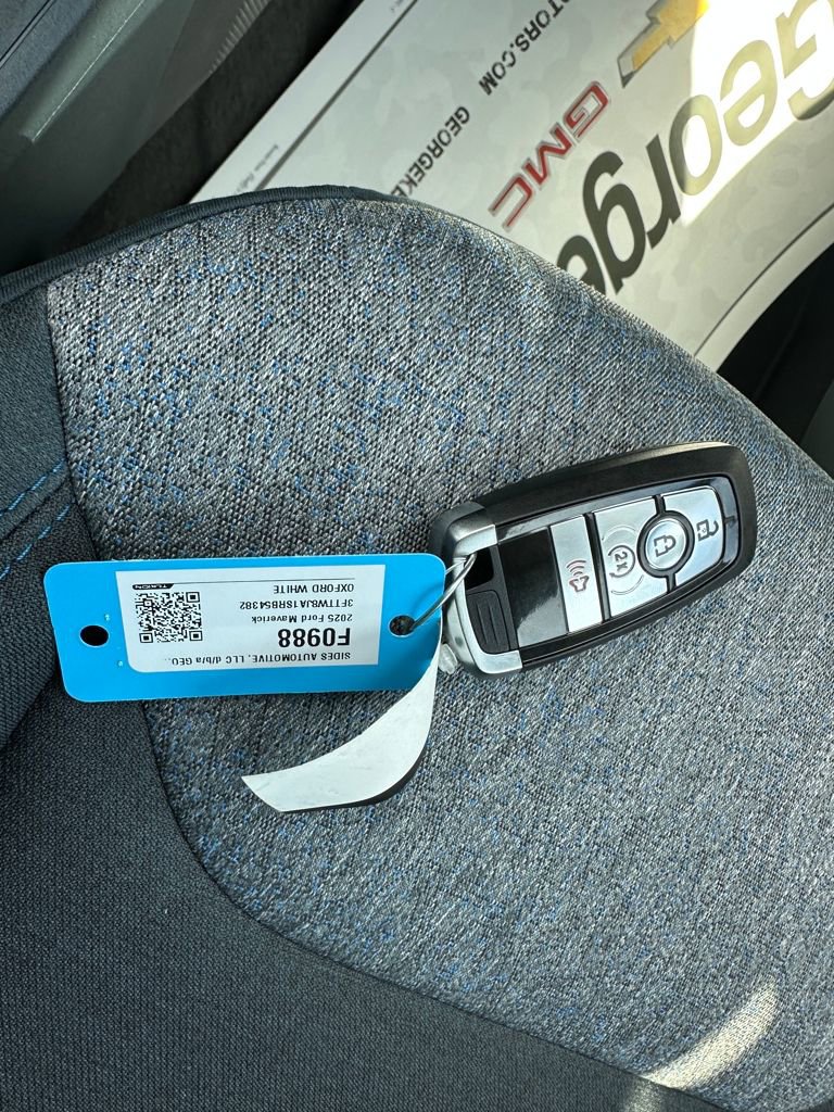 New 2025 Ford Maverick XLT w/ XLT Luxury Package image 19