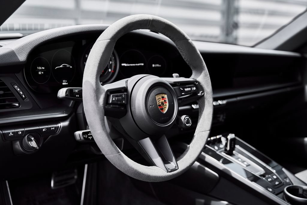 Used 2024 Porsche 911 Carrera 4 GTS AWD/4WD image 34