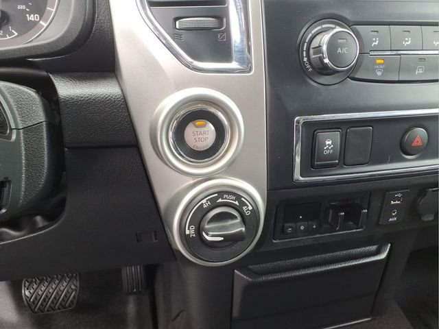 Used 2018 Nissan Titan Platinum Reserve image 17