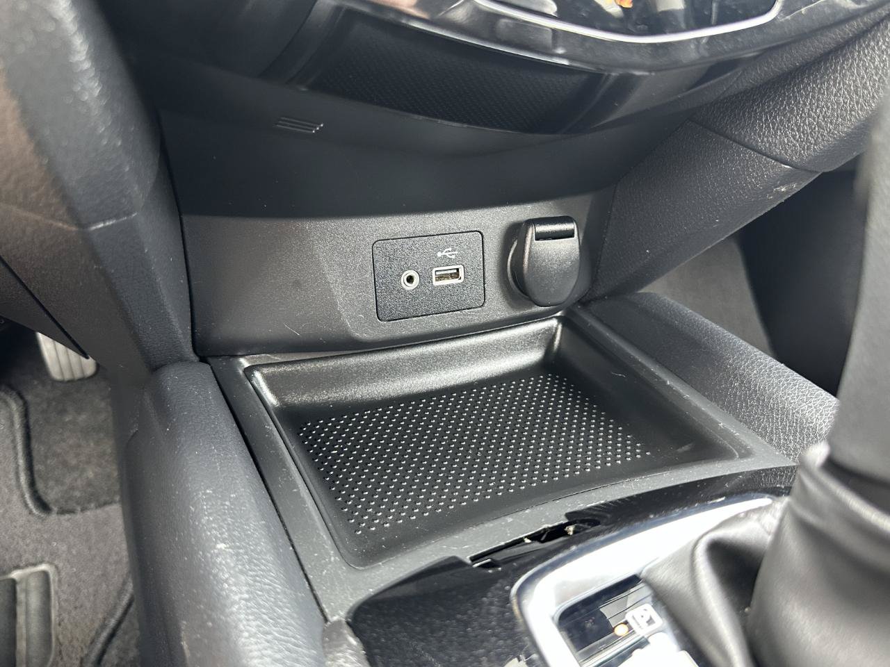 Used 2019 Nissan Rogue S w/ Special Edition Package AWD/4WD image 56