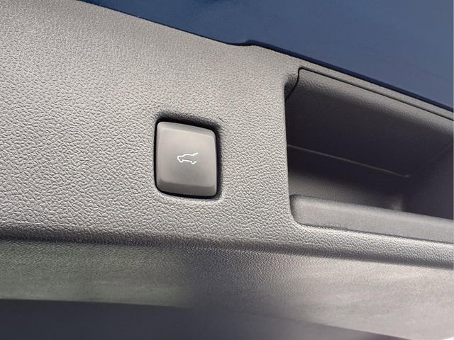 Used 2023 Ford Escape Active image 10