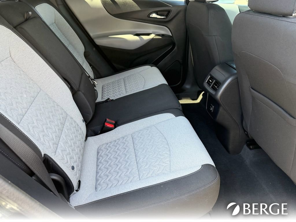Used 2022 Chevrolet Equinox LS w/ LS Convenience Package AWD/4WD image 15
