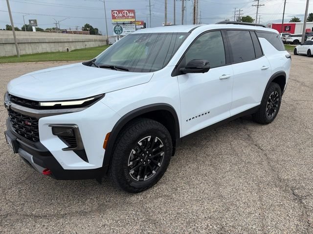 Used 2026 Chevrolet Traverse Z71 w/ Enhanced Driving Package AWD/4WD image 5