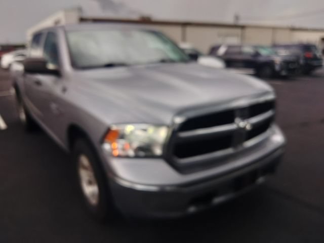 Used 2023 RAM 1500 Classic SLT w/ Protection Group AWD/4WD image 3