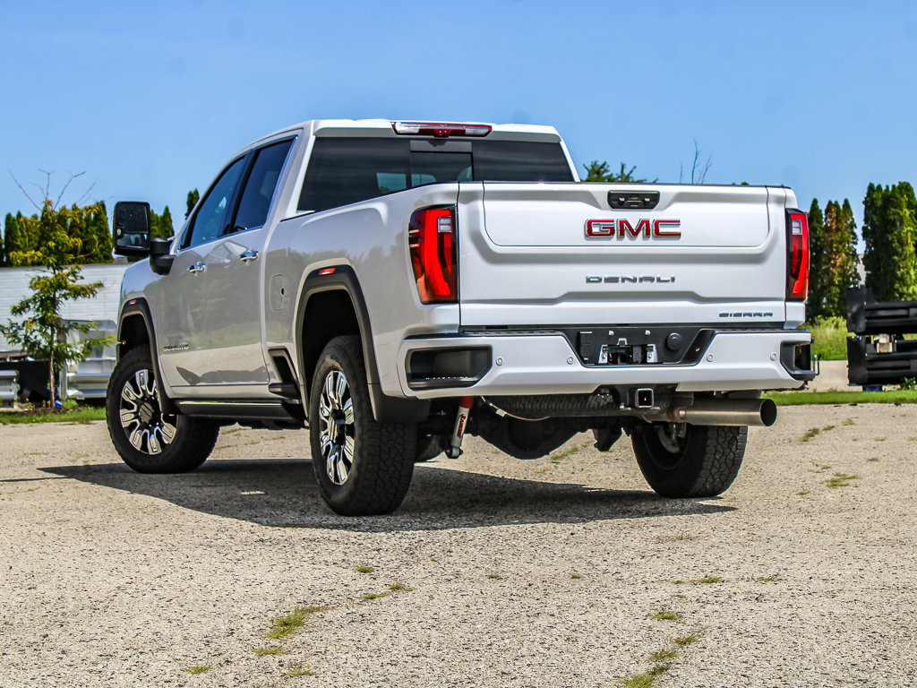 Used 2025 GMC Sierra 2500 Denali w/ Denali Reserve Package AWD/4WD image 7
