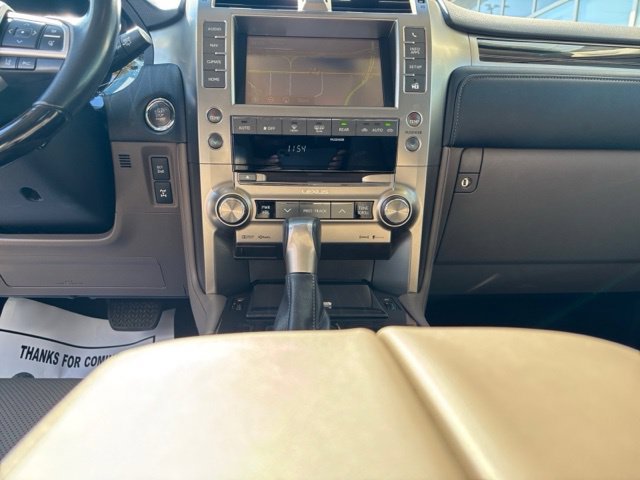Used 2020 Lexus GX 460 Premium w/ Premium Package AWD/4WD image 12