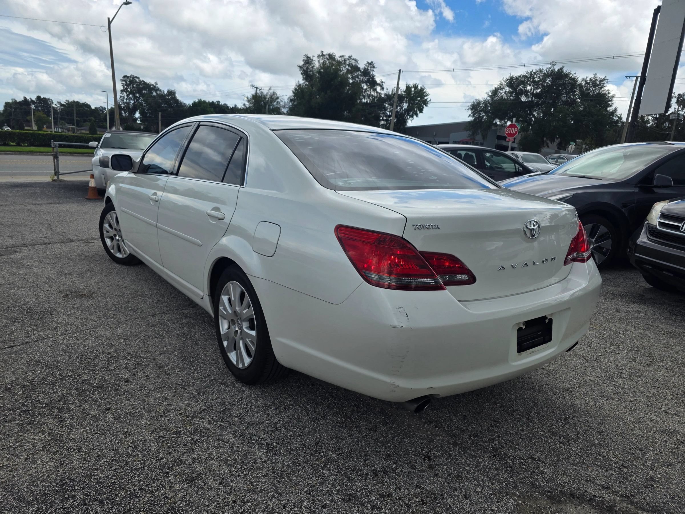 Used 2008 Toyota Avalon XLS FWD image 5