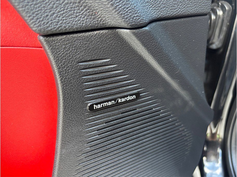 Used 2015 Dodge Challenger SRT Hellcat image 24