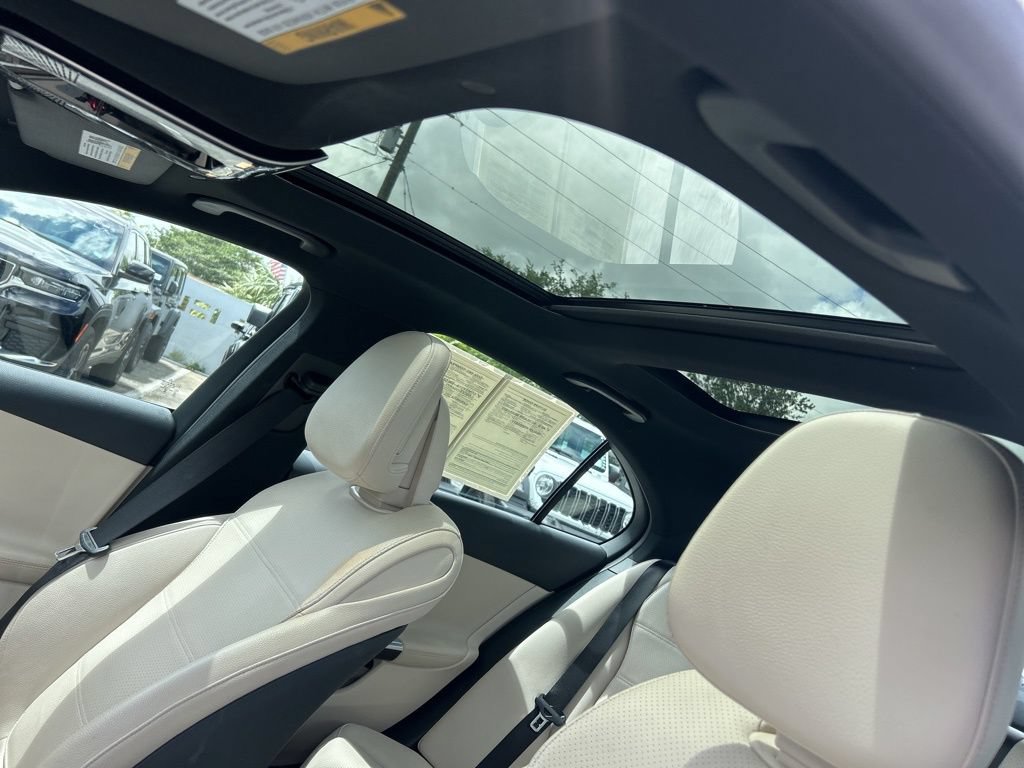 Used 2025 Mercedes-Benz C 300 Sedan image 10