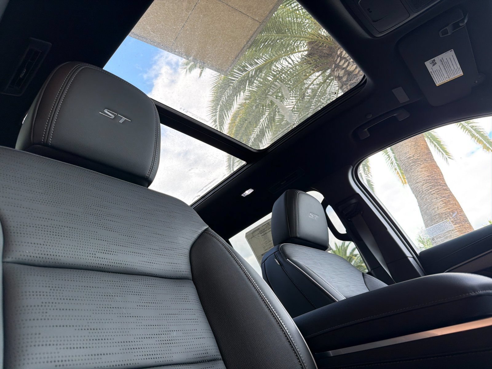 New 2026 Buick Enclave Sport Touring w/ Power Package FWD image 18