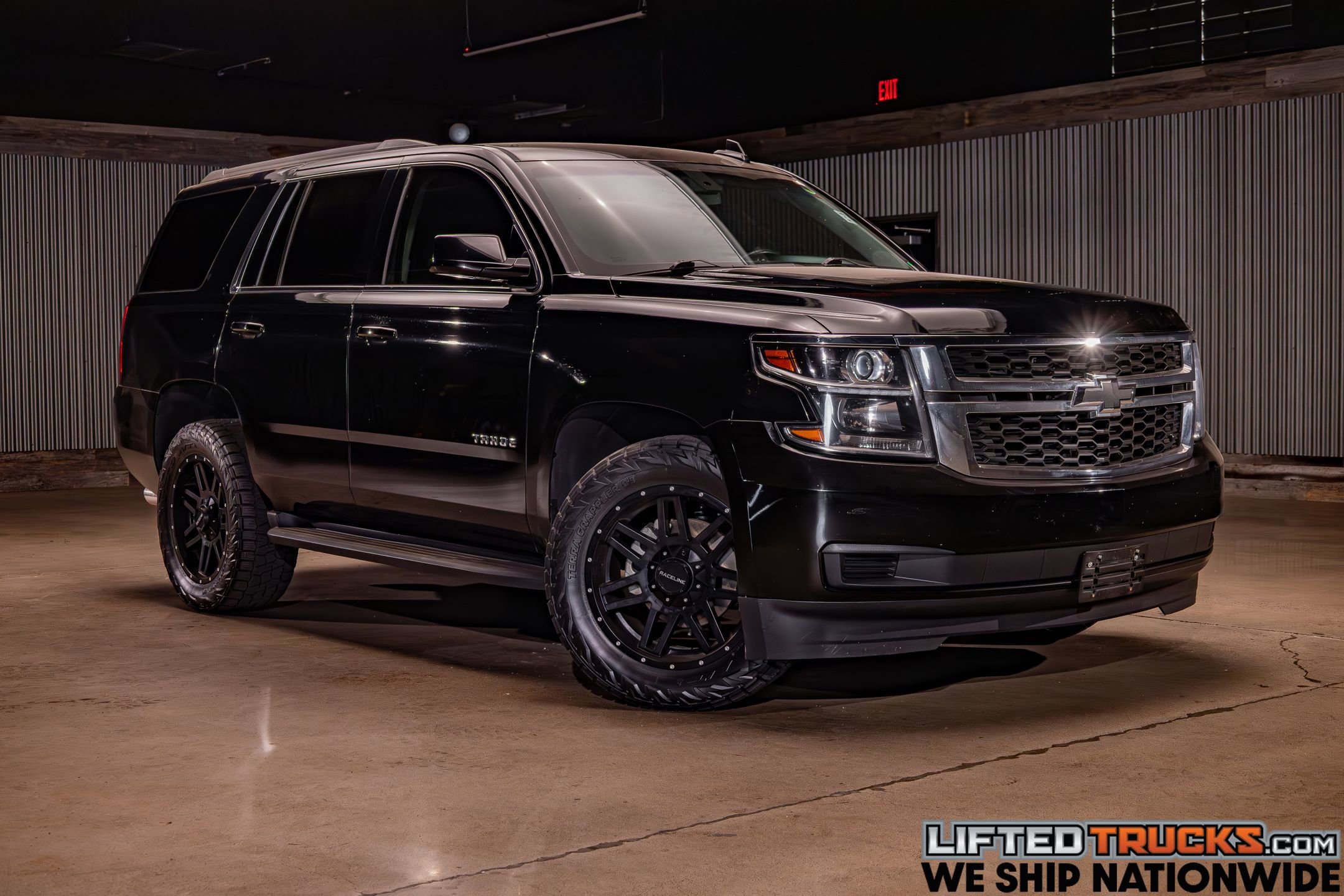 Used 2018 Chevrolet Tahoe LS RWD image 1