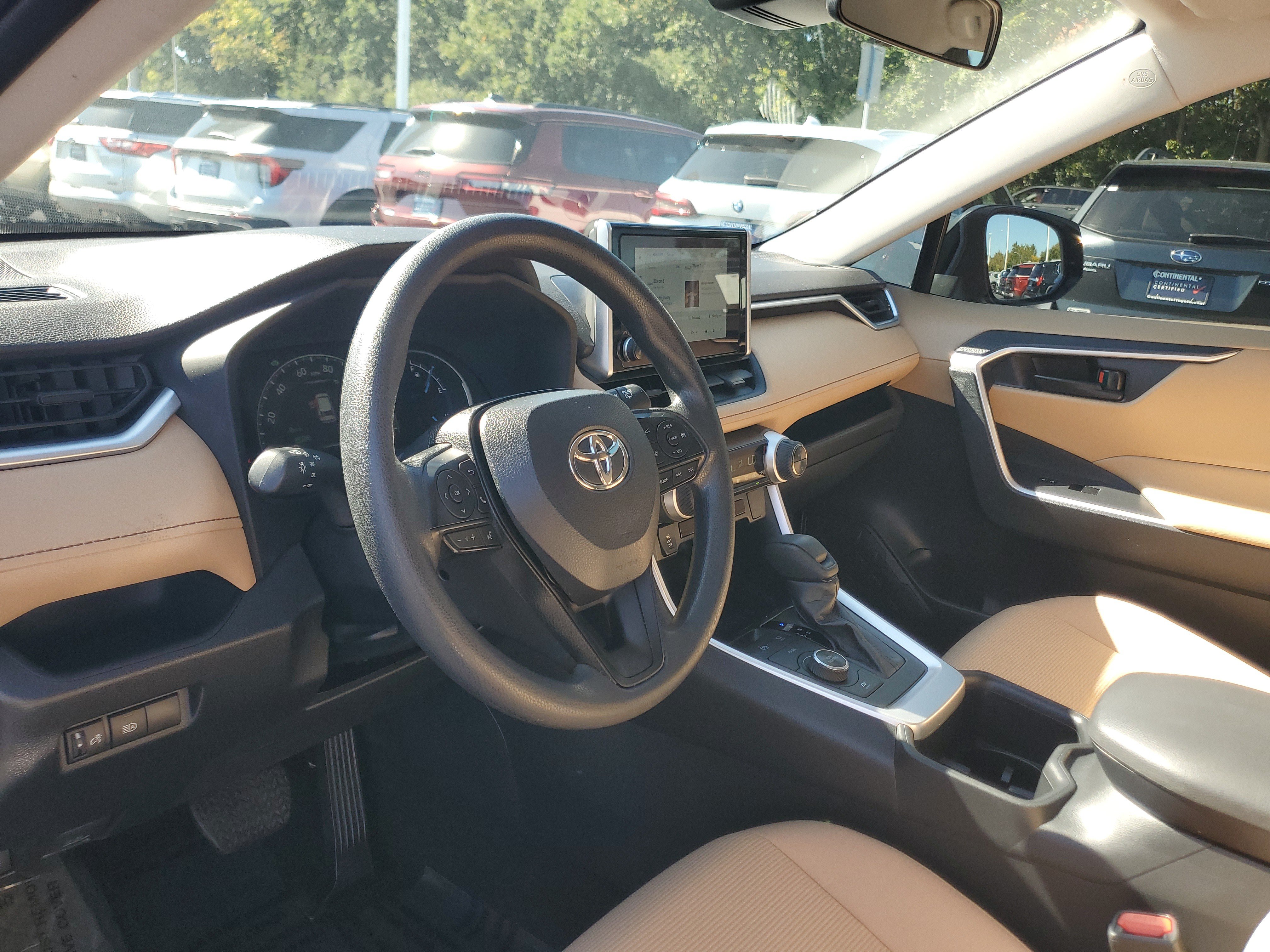 Certified 2025 Toyota RAV4 LE AWD/4WD image 18
