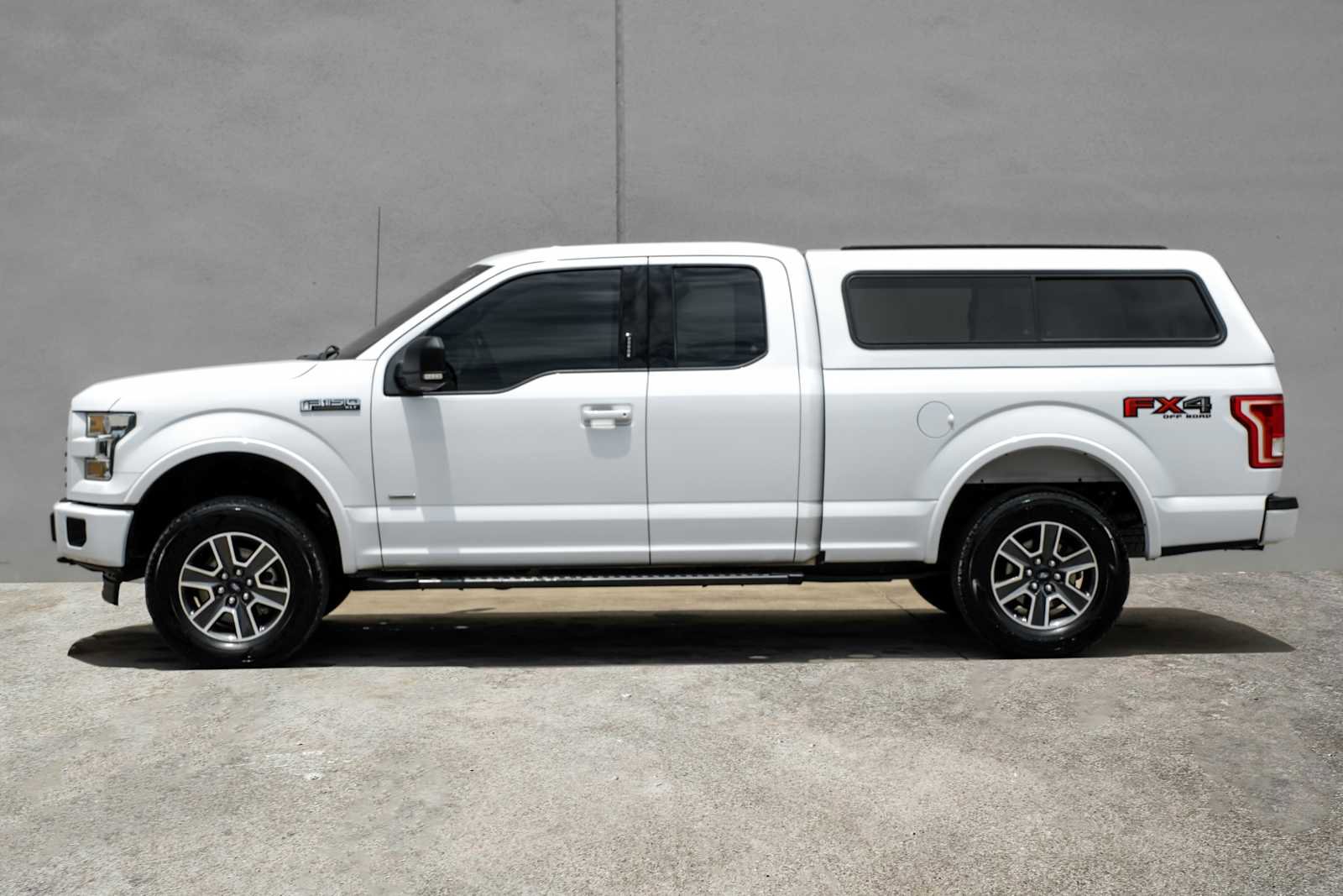Used 2017 Ford F150 XLT w/ Equipment Group 301A Mid AWD/4WD image 11