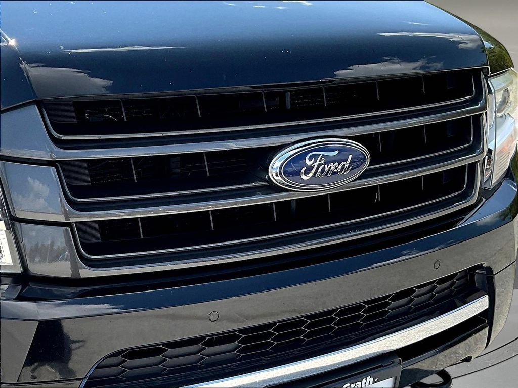Used 2017 Ford Expedition EL Limited w/ Equipment Group 301A AWD/4WD image 38