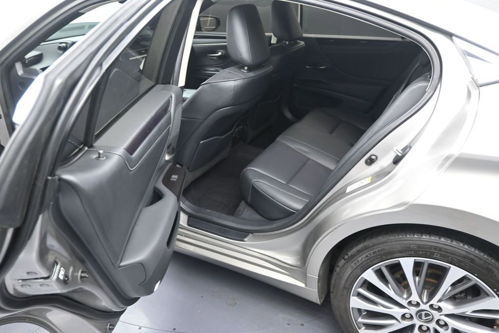 Used 2019 Lexus ES 350 w/ Premium Package FWD image 14