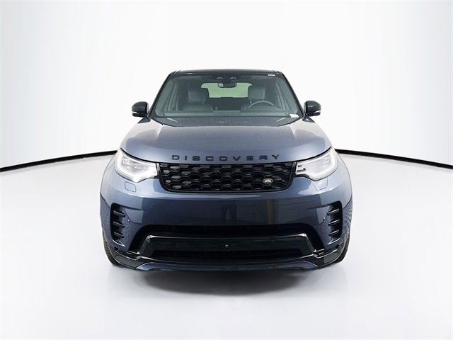 Used 2024 Land Rover Discovery Dynamic SE image 2