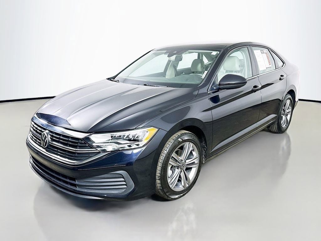 Used 2023 Volkswagen Jetta SE FWD video 3