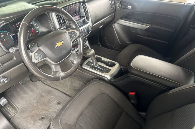 Used 2018 Chevrolet Colorado LT w/ LT Convenience Package RWD image 10