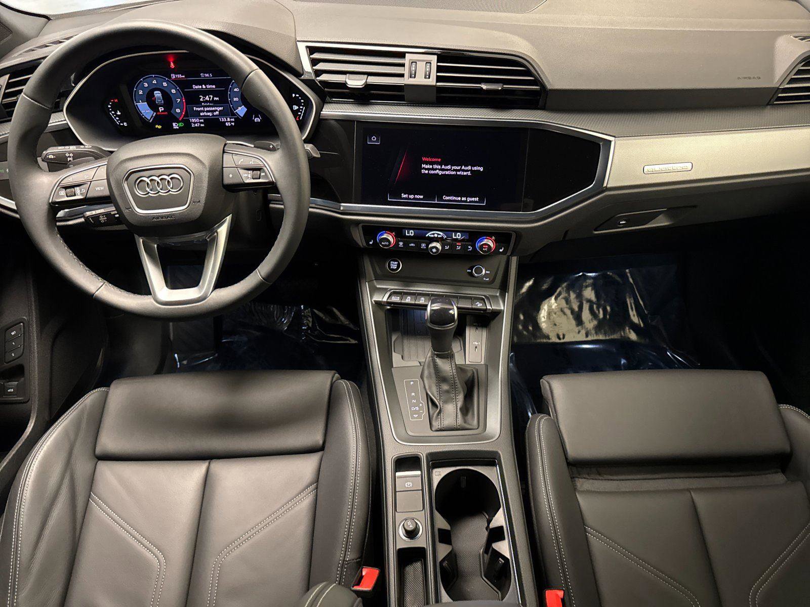 Certified 2025 Audi Q3 2.0T Premium w/ Convenience Package image 13