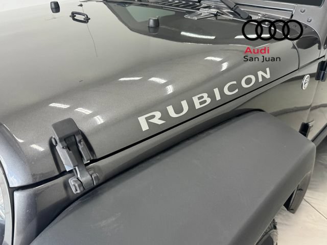 Used 2017 Jeep Wrangler Unlimited Rubicon w/ Connectivity Group AWD/4WD image 4