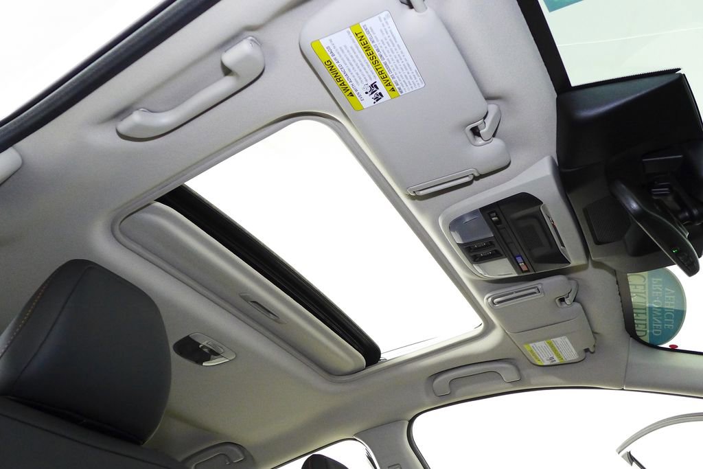 Used 2025 Subaru Crosstrek 2.5i Limited w/ Crosstrek Mirror Package image 18