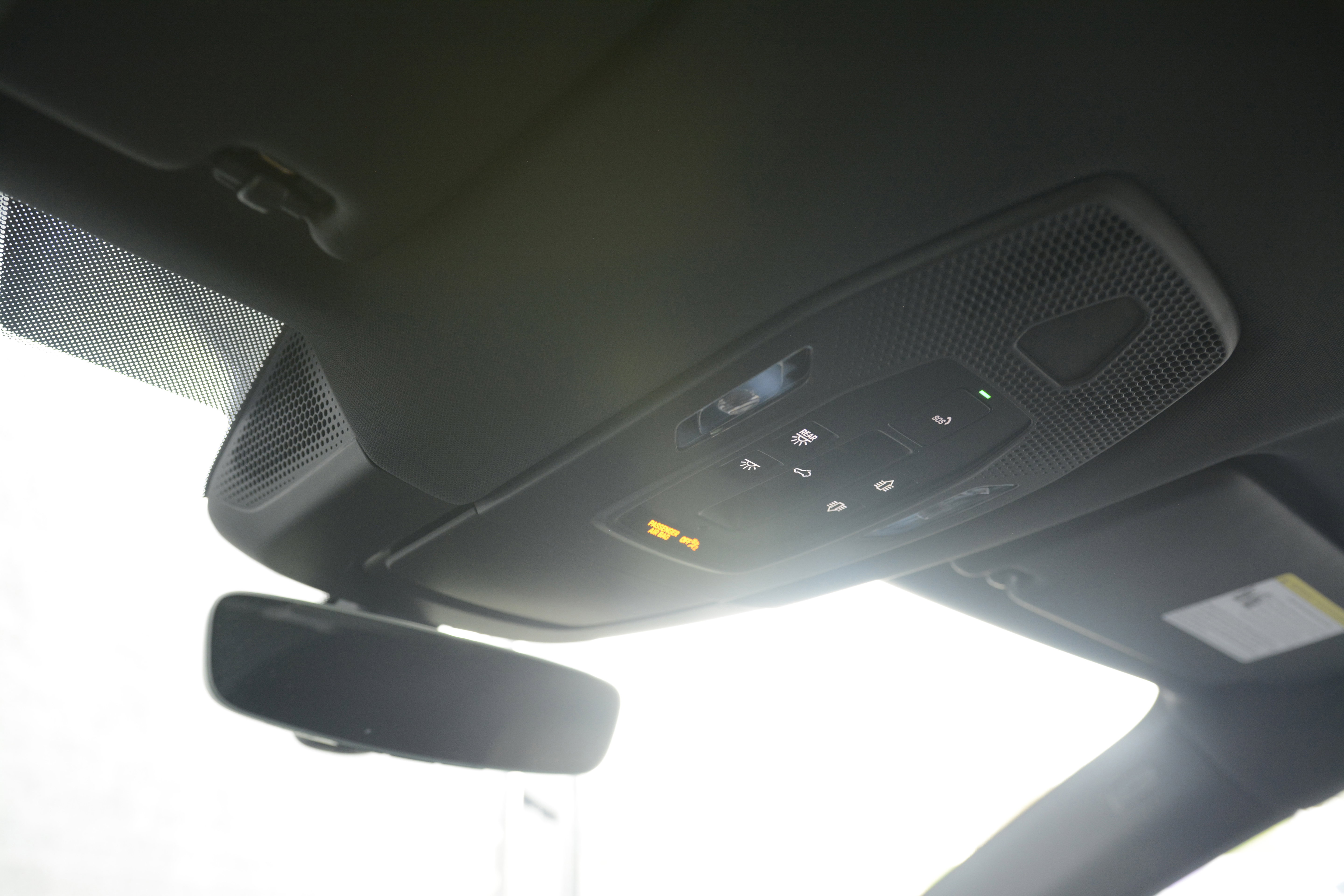 Certified 2025 Porsche Macan 4S Electric image 22