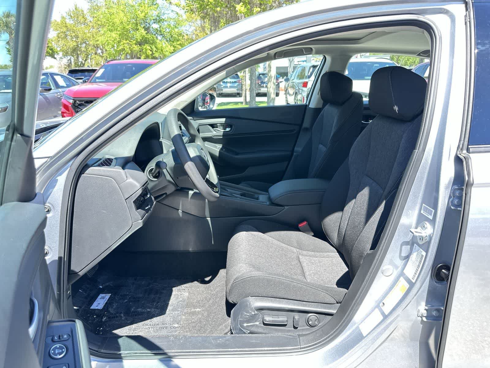 Used 2026 Honda Accord SE image 2