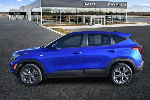 Certified 2024 Kia Seltos LX image 6