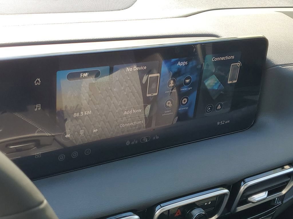 New 2026 Nissan Sentra SV FWD image 25