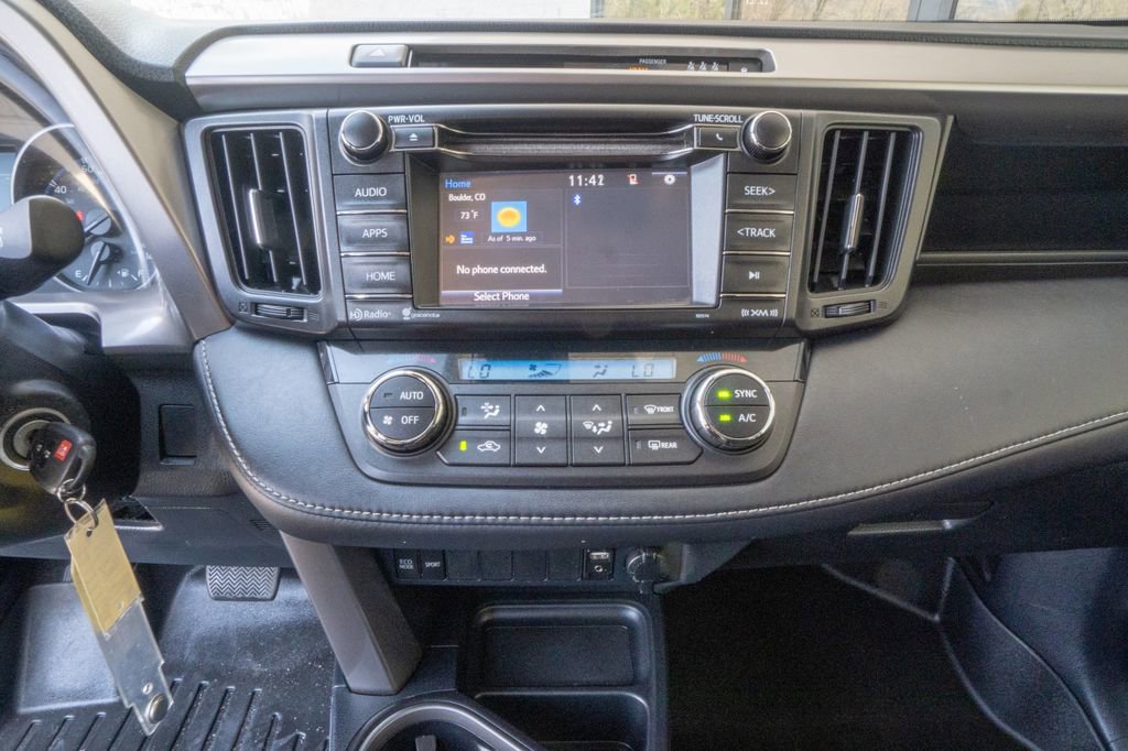 Used 2017 Toyota RAV4 XLE image 11