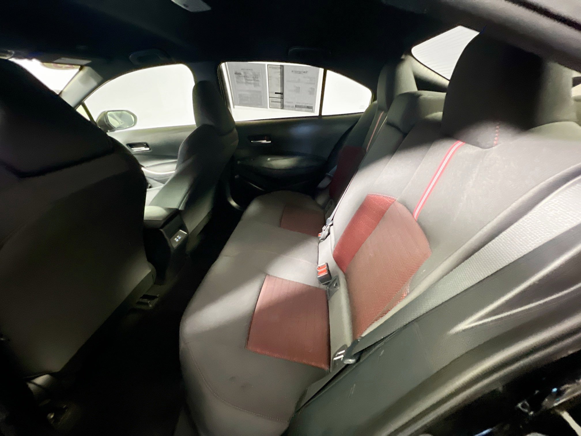 Used 2023 Toyota Corolla SE FWD image 29