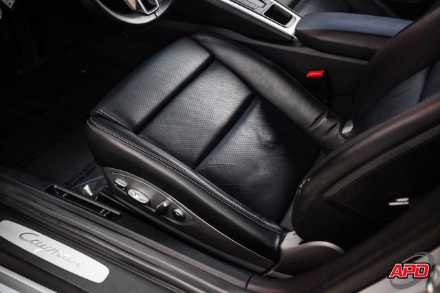 Used 2017 Porsche 718 Cayman RWD image 57