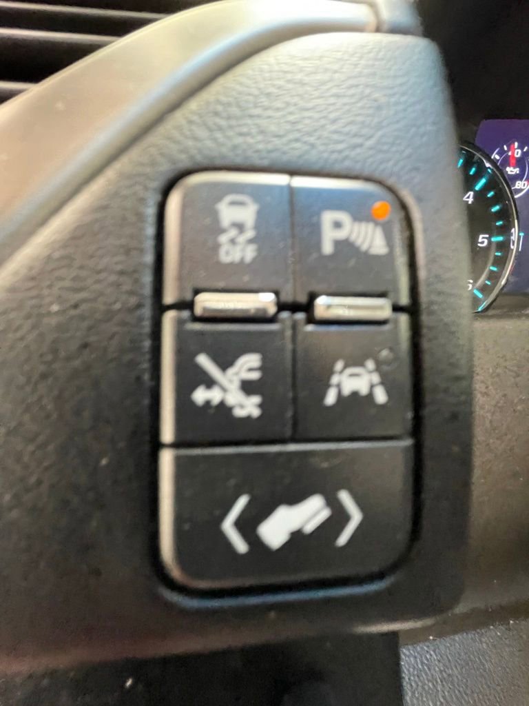 Used 2019 GMC Yukon Denali w/ Denali Ultimate Package AWD/4WD image 21