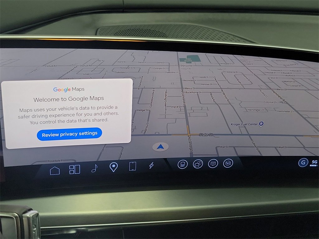 New 2026 Cadillac Lyriq V w/ Exterior Carbon Fiber Package image 13