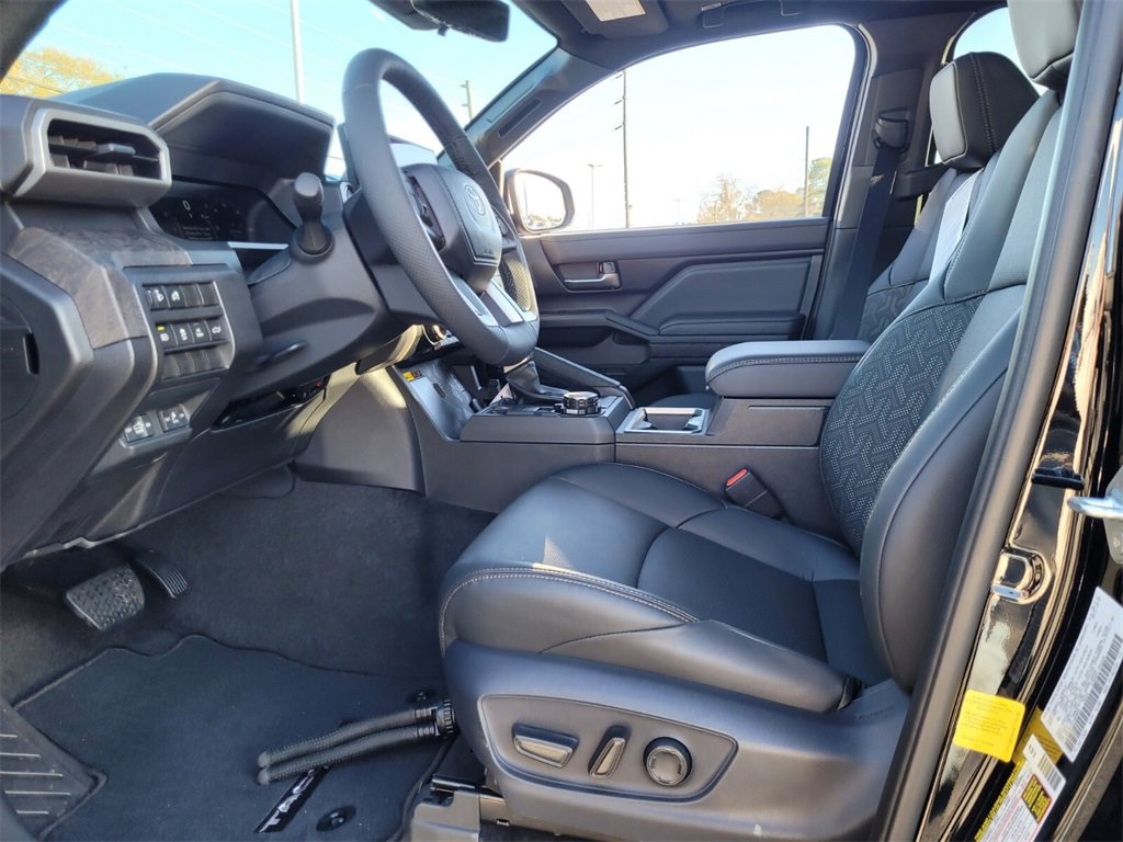 New 2025 Toyota Tacoma Limited image 4